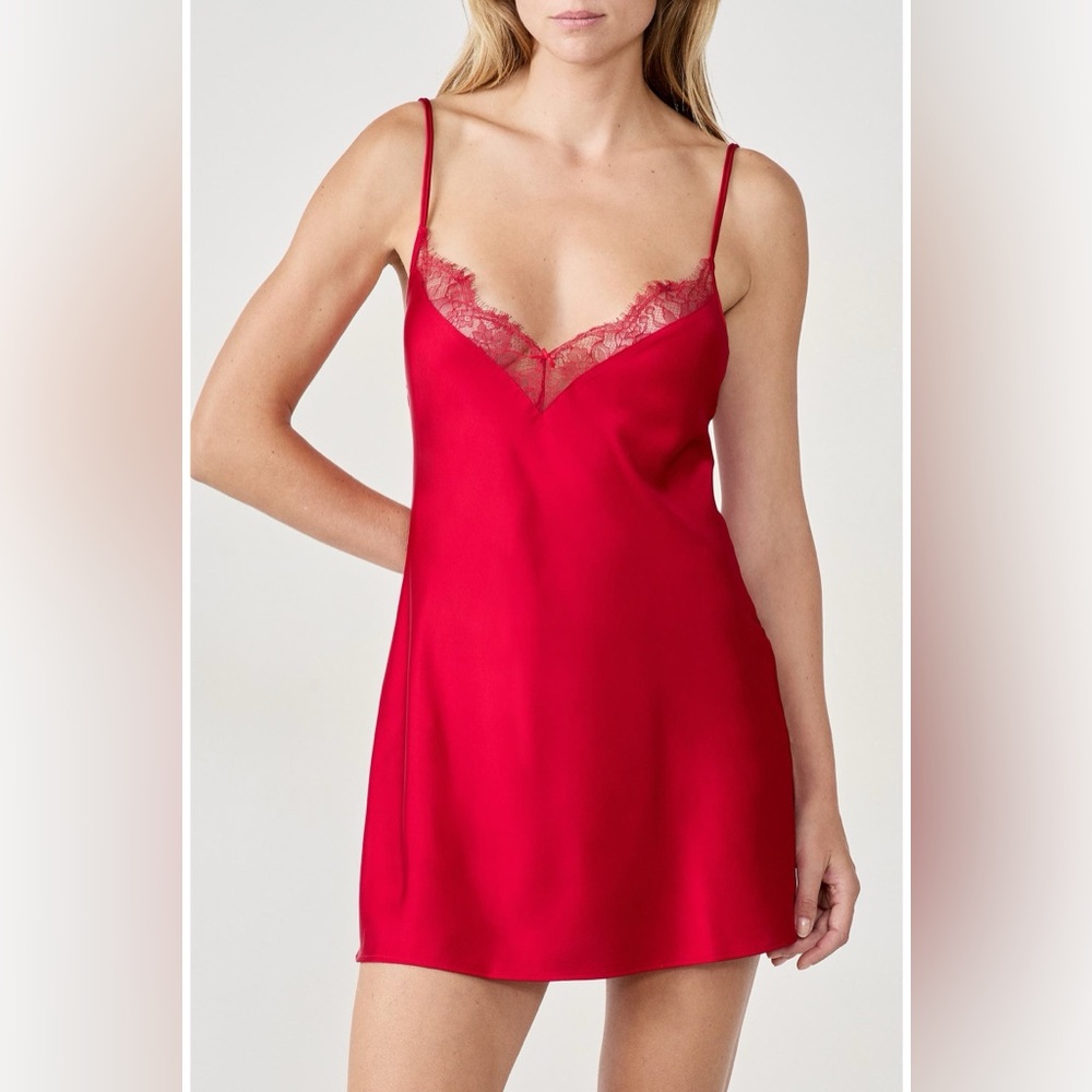 Etam Confidence Eyelash Lace Trim Stretch Satin Chemise Red Large NWI